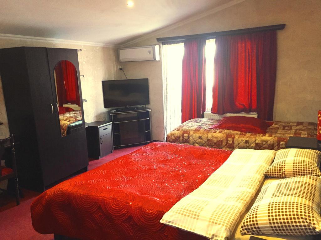 Hotel Formula-1 Tbiliszi Kültér fotó